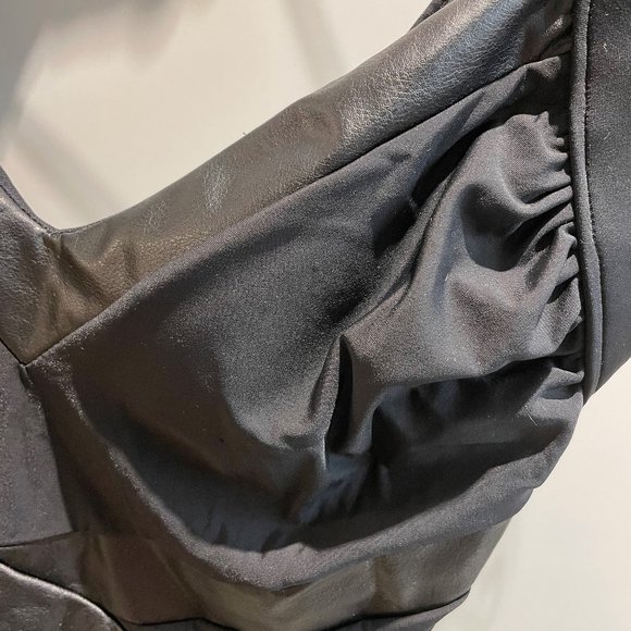 One piece black swimsuit - Picture 2 of 2